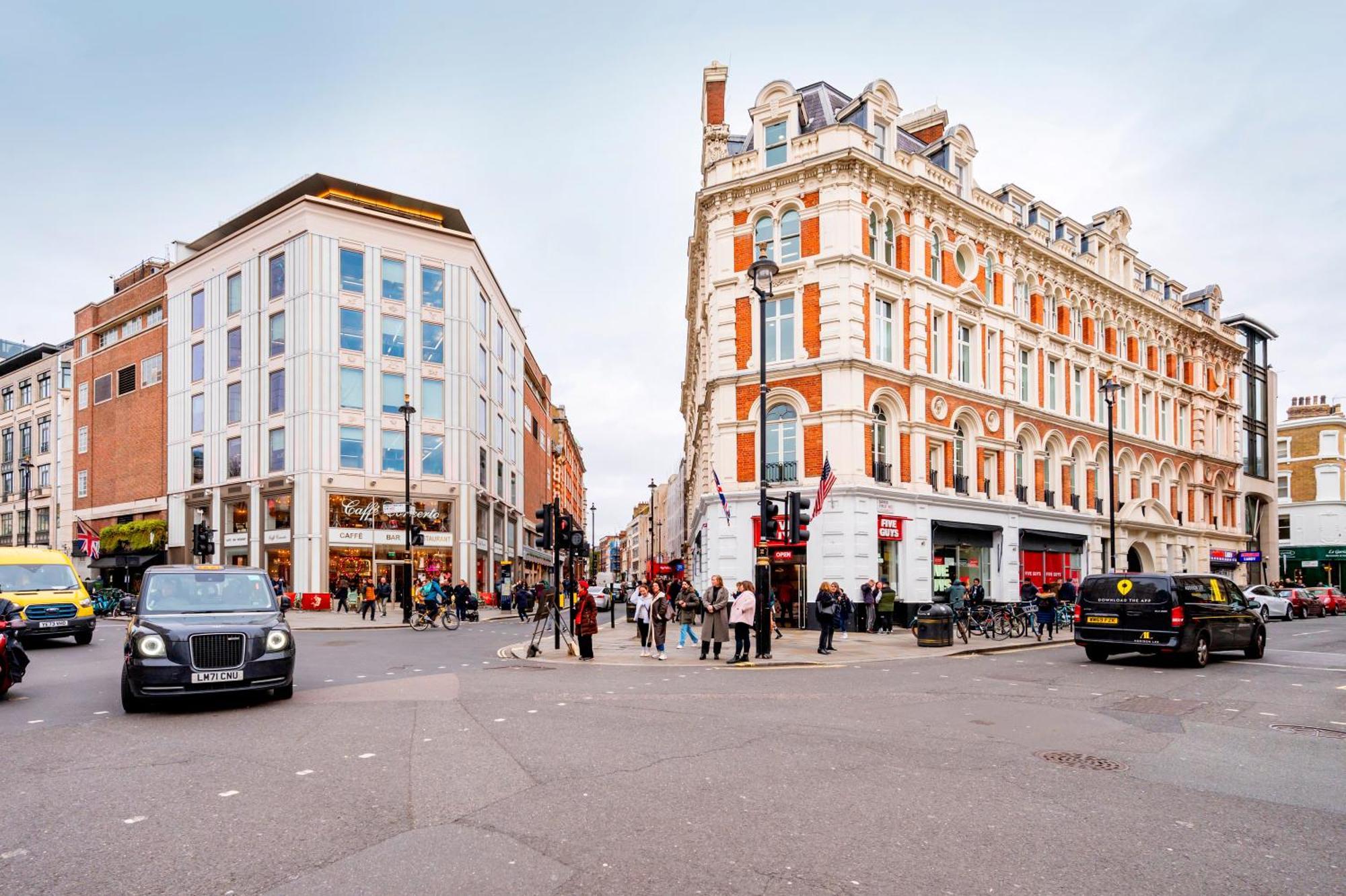 Welcome London St Martin'S Екстериор снимка